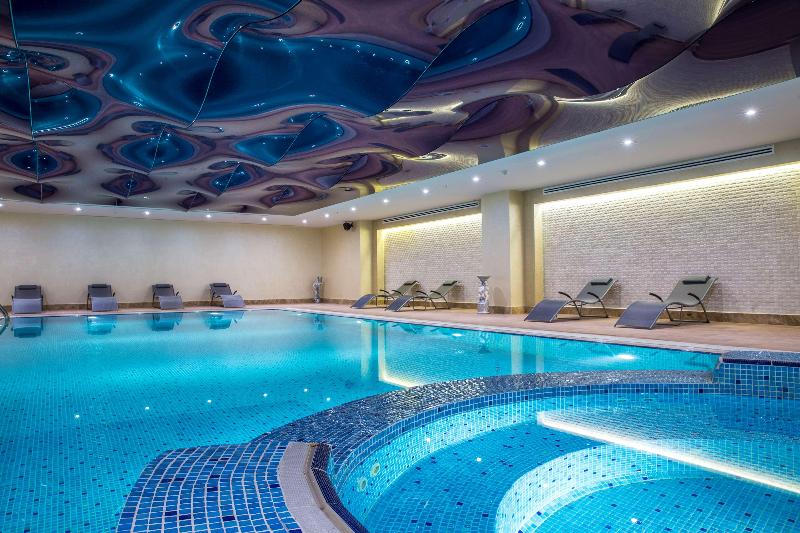 Park Inn By Radisson Istanbul Ataturk Airport - Havuz