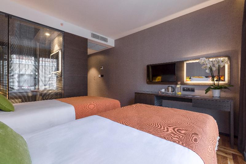 Lampa Design Hotel - Oda