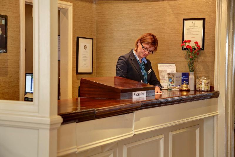 Rose & Crown Sure Hotel Collection by Best Western - Lobi