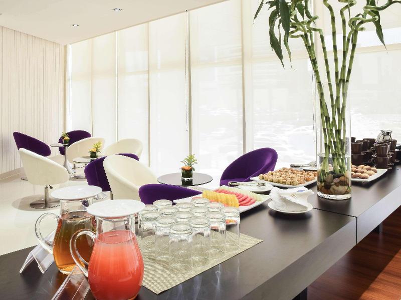 Novotel Suites Riyadh Dyar - Restoran
