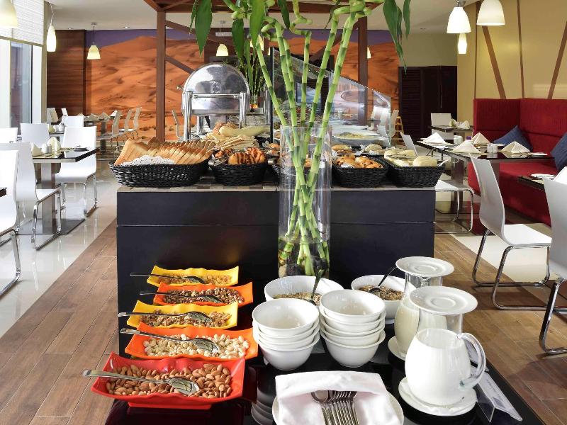 Novotel Suites Riyadh Dyar - Restoran