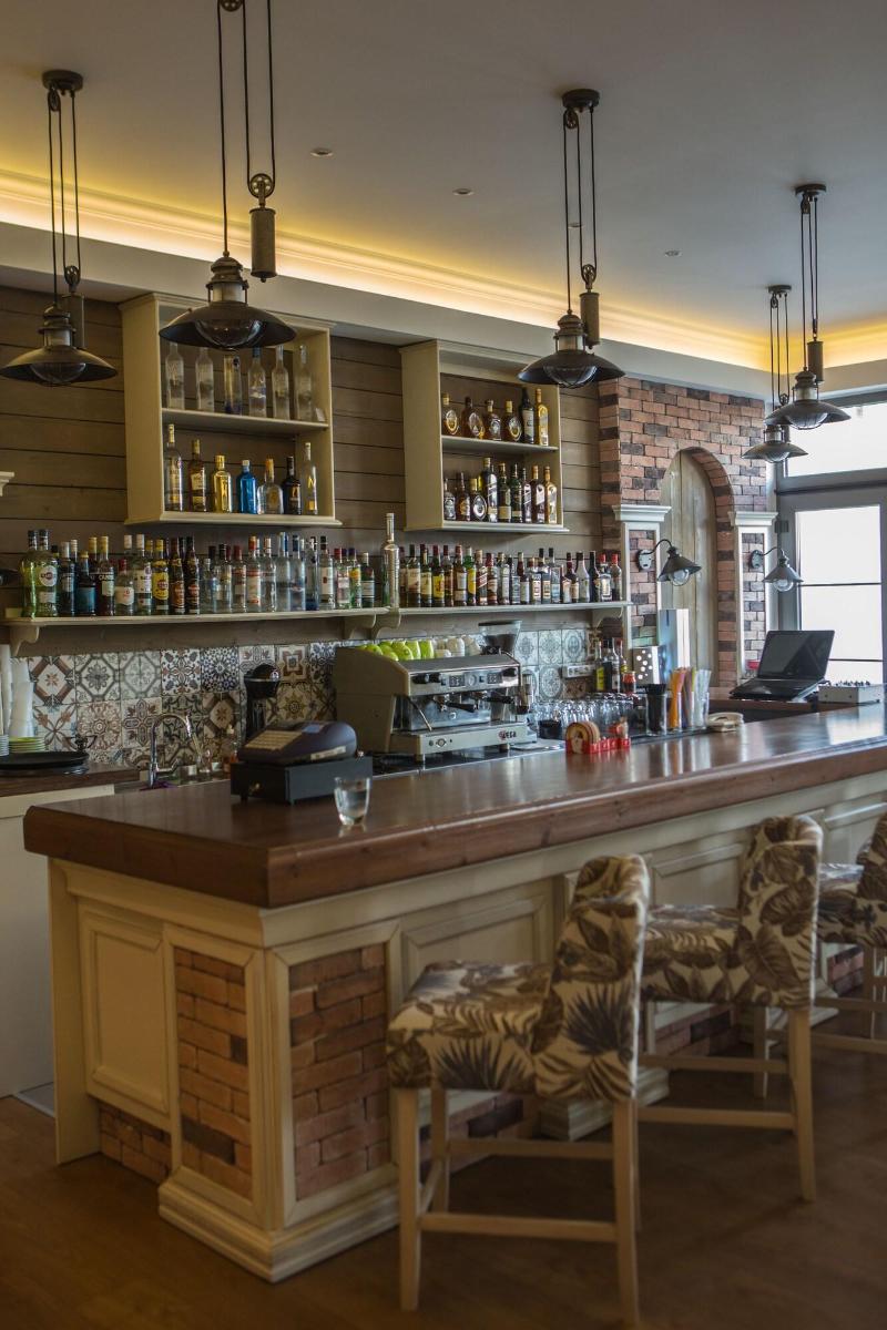 Irenes Resort - Bar