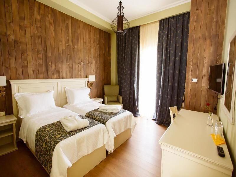 Irenes Resort - Lobi