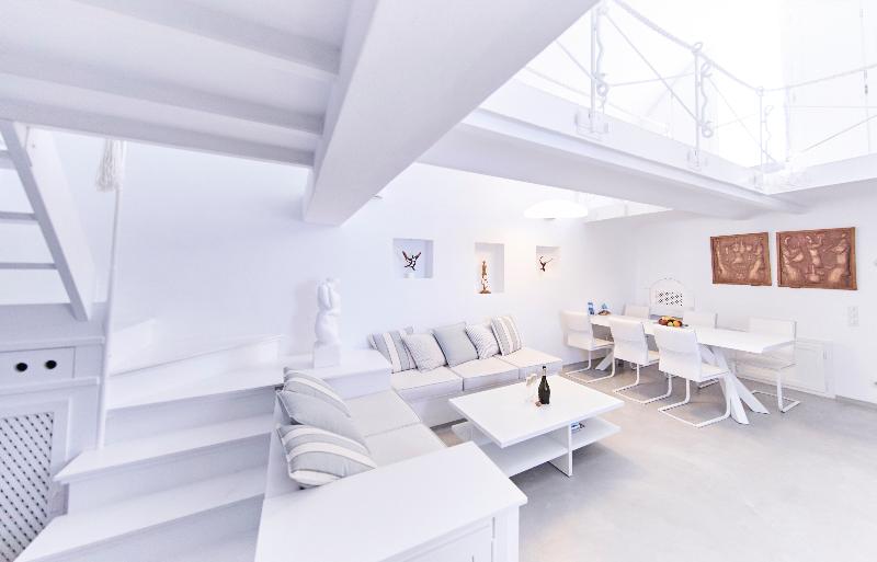 Trieris Villas & Suites - Oda