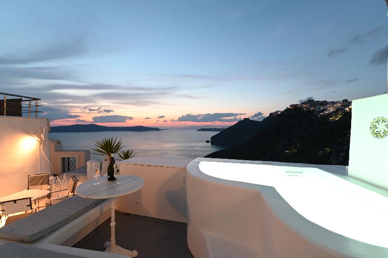 Trieris Villas & Suites - Oda