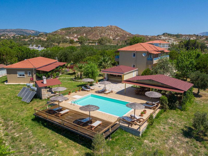 Aggelina's Apartments - Genel