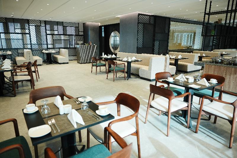 Novotel Riyadh Al Anoud - Restoran