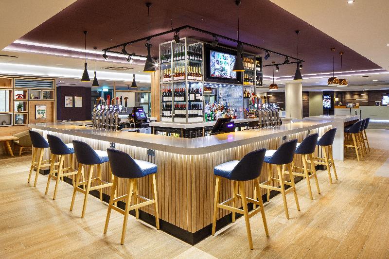 Holiday Inn London-Heathrow M4, Jct.4 - Bar