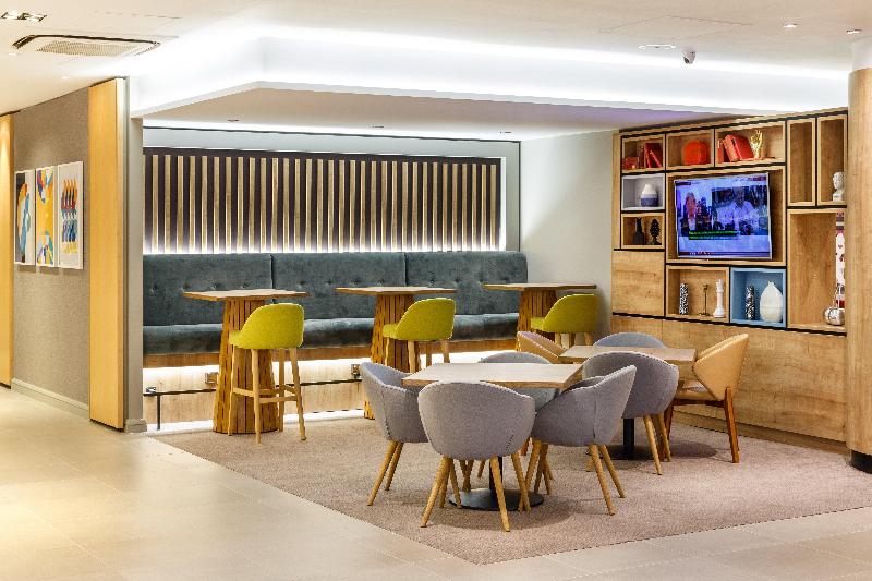 Holiday Inn London-Heathrow M4, Jct.4 - Bar