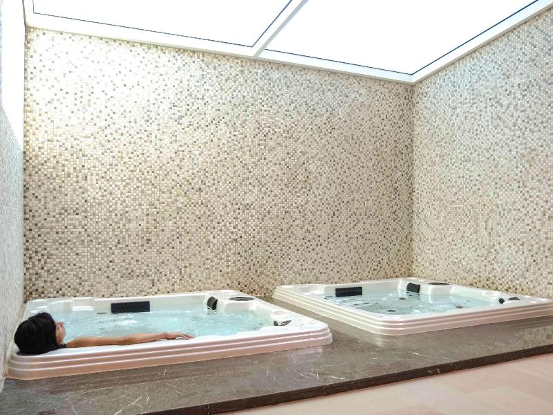 Novotel Cairo Airport - Aktivite