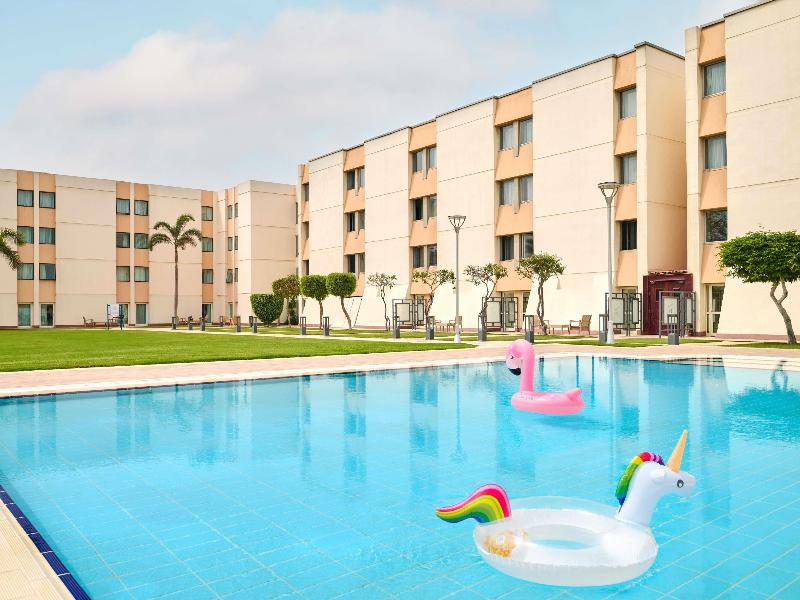 Novotel Cairo Airport - Havuz