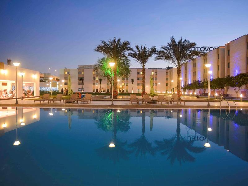 Novotel Cairo Airport - Havuz