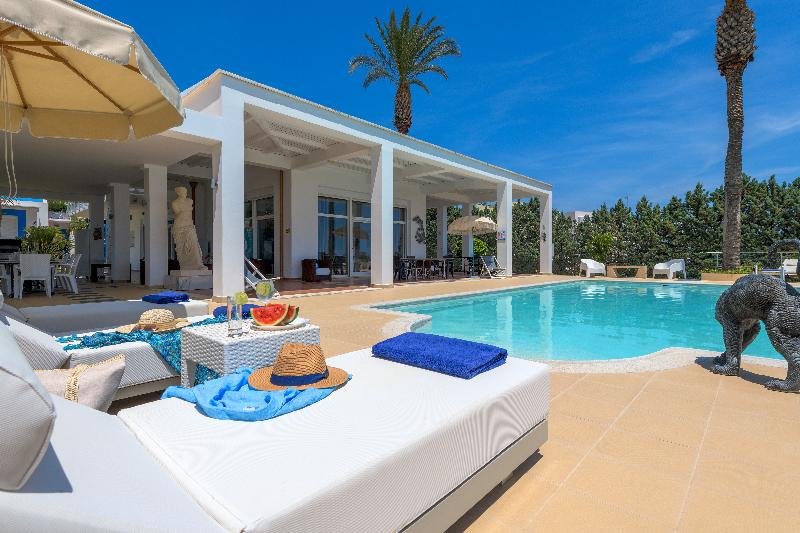 Grande Dame Villa of Rhodes - Havuz