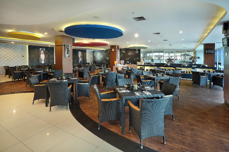 Neo Palma Palangkaraya - Bar