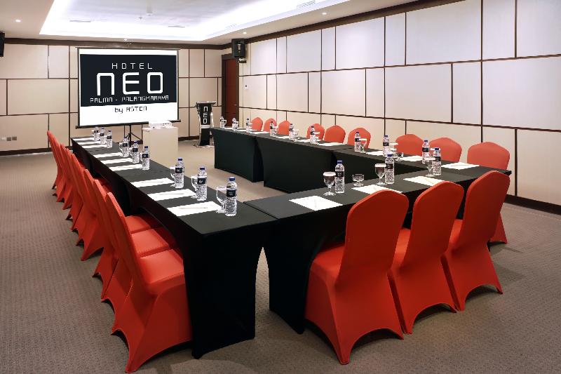 Neo Palma Palangkaraya - Toplantı
