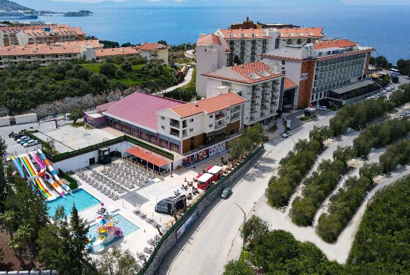 Ramada Hotel & Suites By Wyndham Kusadasi - Genel