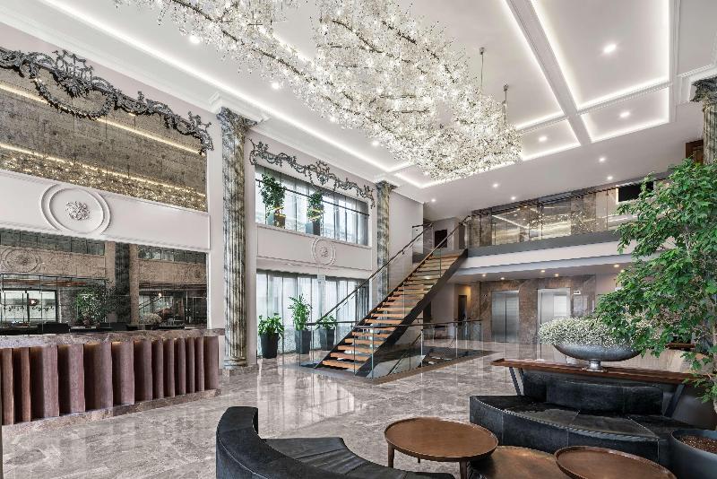 Doubletree By Hilton Istanbul Gayrettepe - Lobi