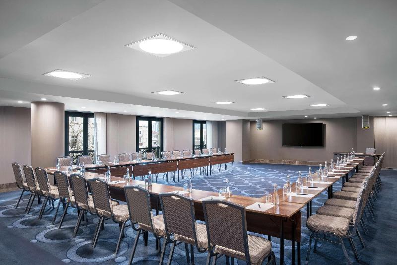 Doubletree By Hilton Istanbul Gayrettepe - Toplantı