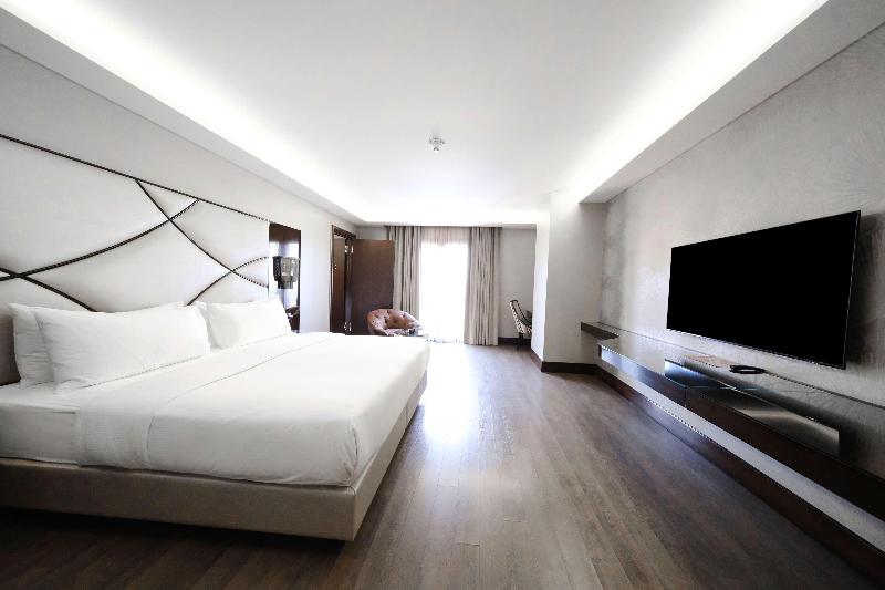 Doubletree By Hilton Istanbul Gayrettepe - Oda
