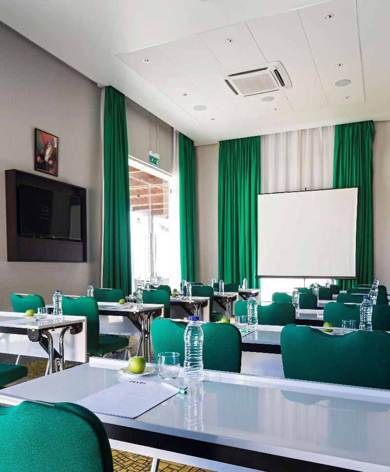 Park Inn by Radisson Hotel & Residence Duqm - Toplantı