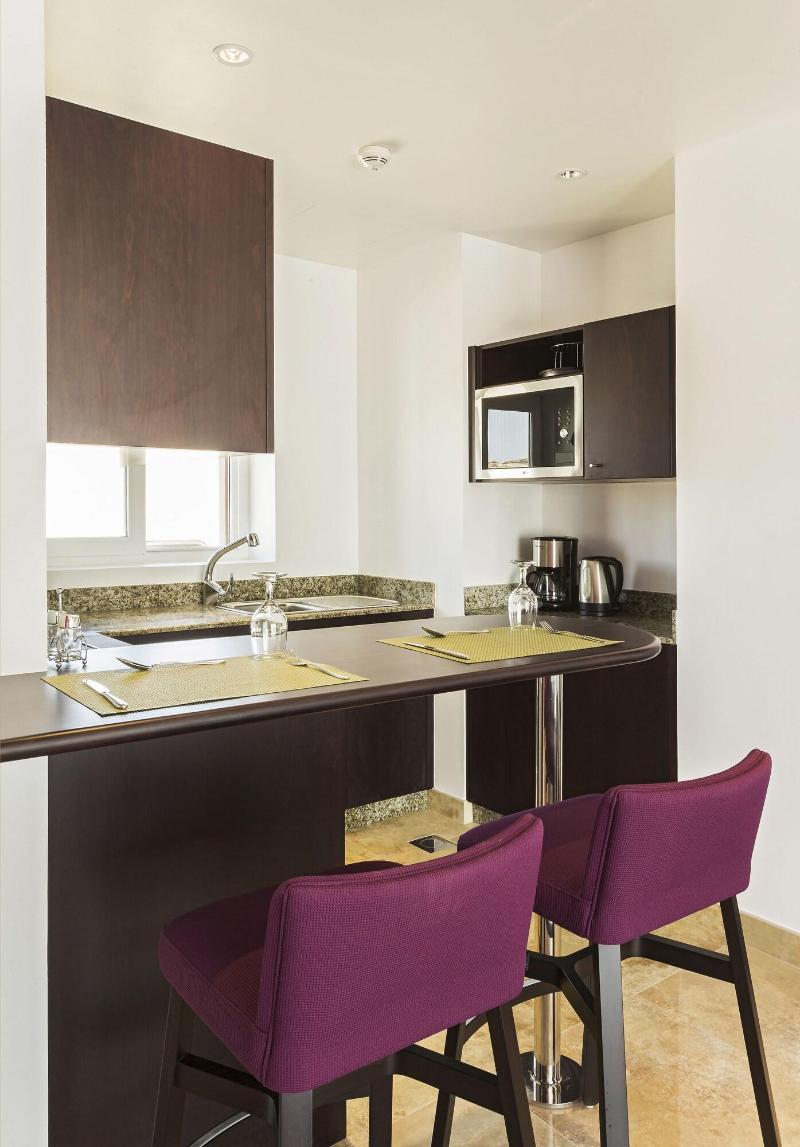 Park Inn by Radisson Hotel & Residence Duqm - Oda