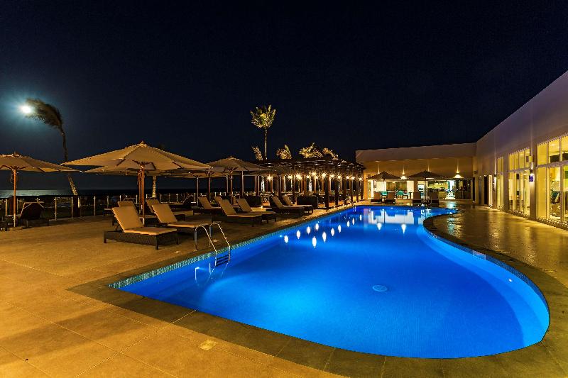 Park Inn by Radisson Hotel & Residence Duqm - Havuz