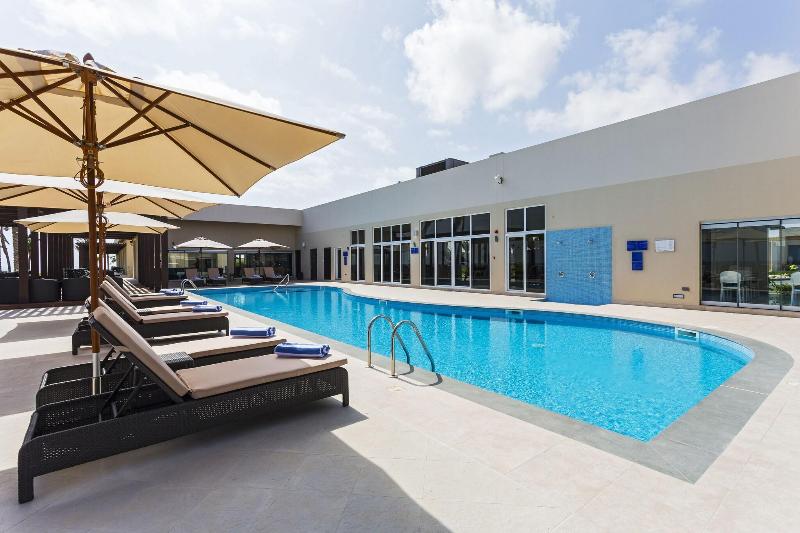 Park Inn by Radisson Hotel & Residence Duqm - Havuz