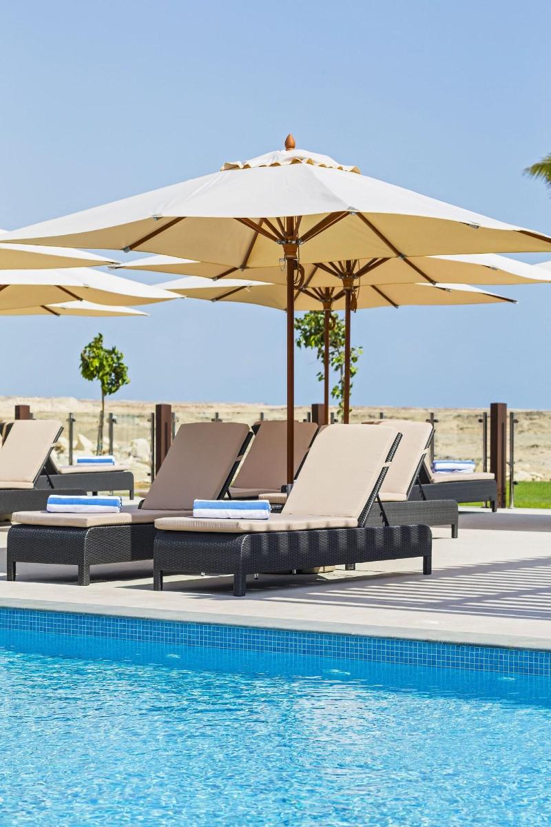 Park Inn by Radisson Hotel & Residence Duqm - Havuz