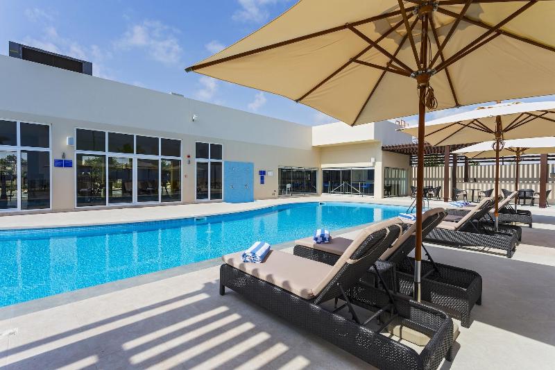 Park Inn by Radisson Hotel & Residence Duqm - Havuz