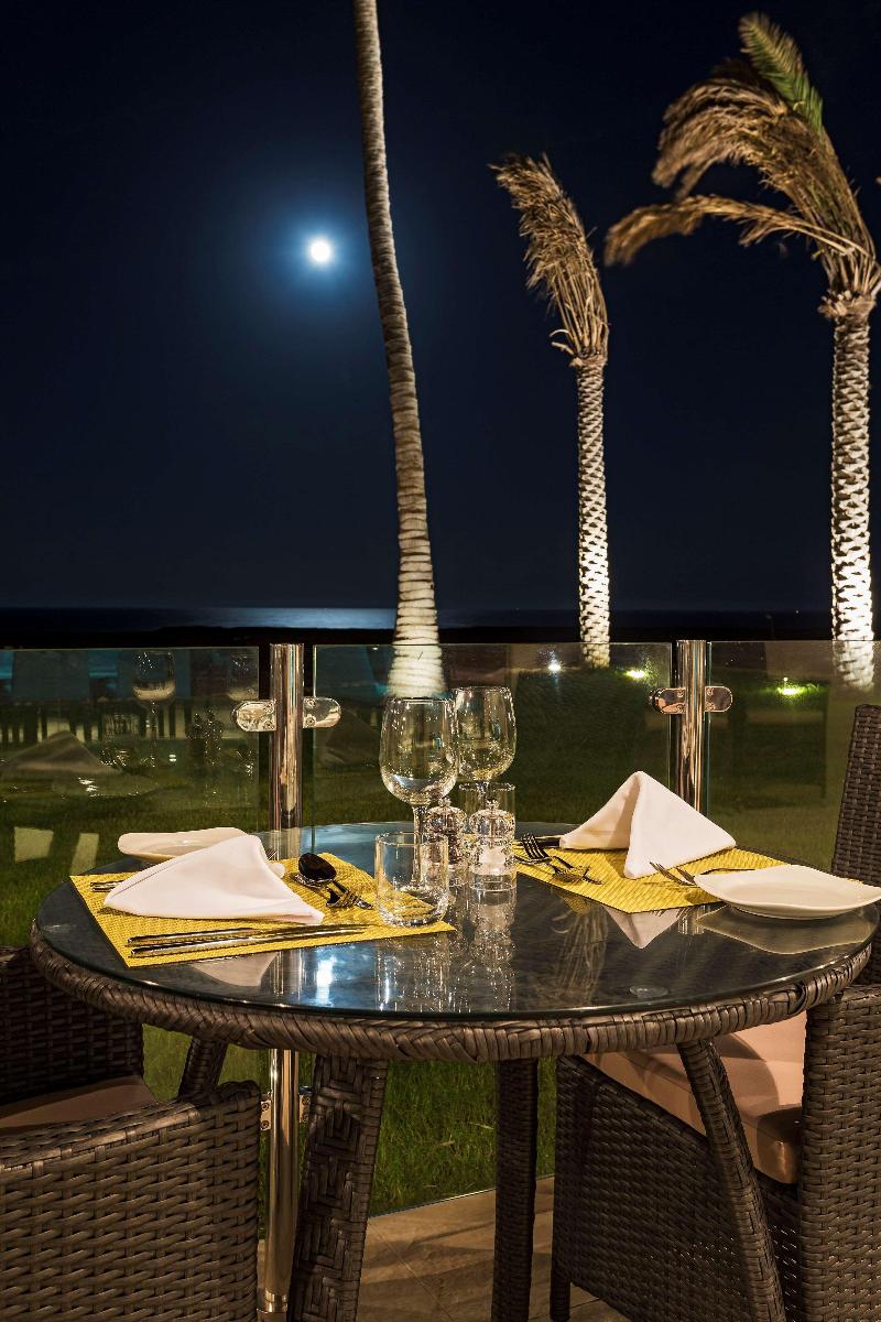 Park Inn by Radisson Hotel & Residence Duqm - Restoran