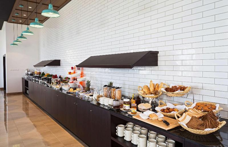 Park Inn by Radisson Hotel & Residence Duqm - Restoran