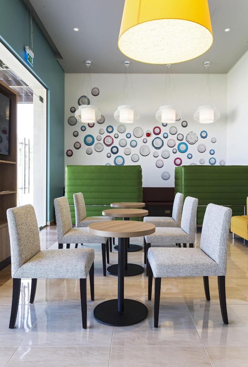 Park Inn by Radisson Hotel & Residence Duqm - Restoran