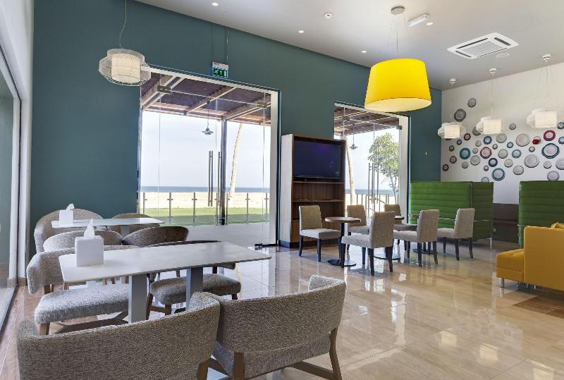 Park Inn by Radisson Hotel & Residence Duqm - Restoran