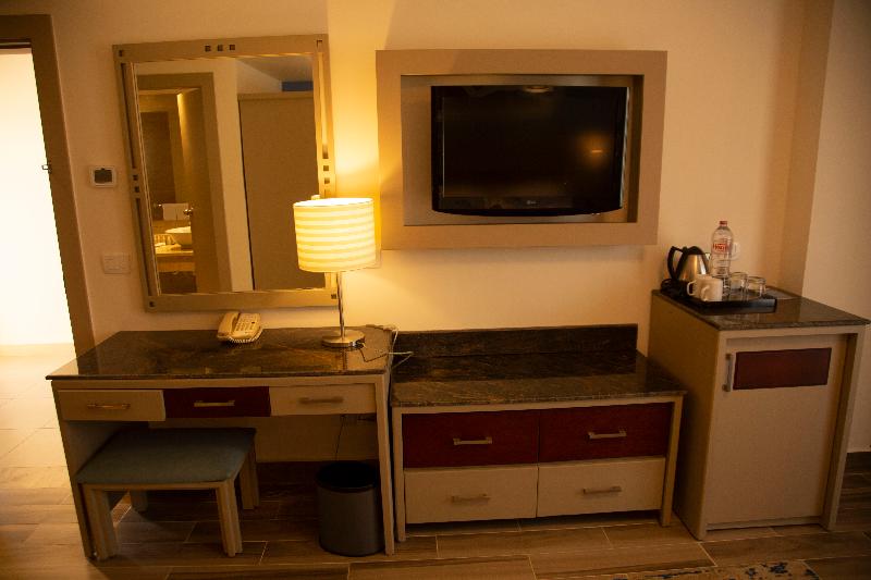 Swiss Inn Resort Hurghada - Oda