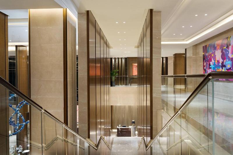 Sheraton Jakarta Gandaria City Hotel - Lobi