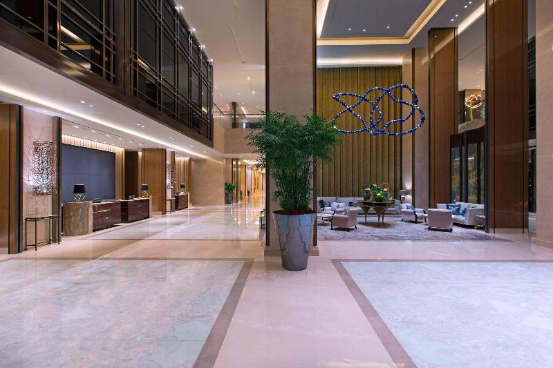 Sheraton Jakarta Gandaria City Hotel - Lobi