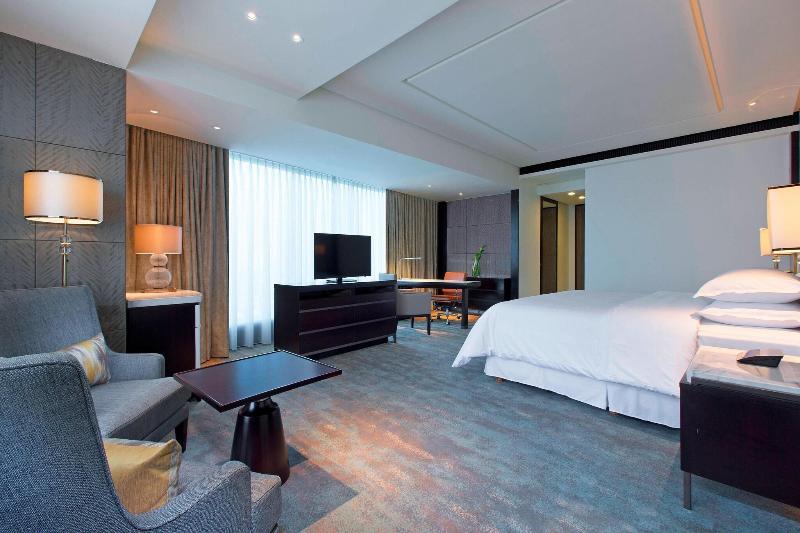 Sheraton Jakarta Gandaria City Hotel - Oda