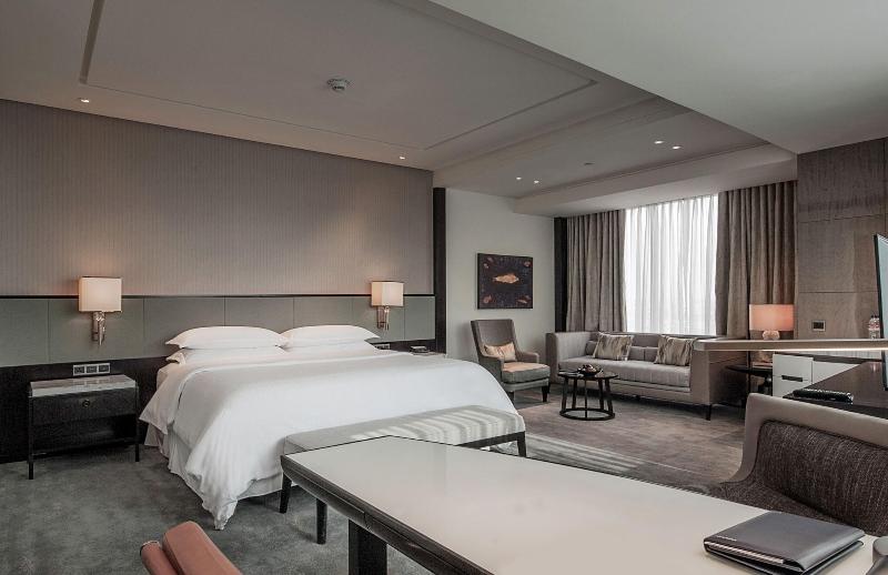 Sheraton Jakarta Gandaria City Hotel - Oda