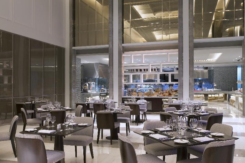 Sheraton Jakarta Gandaria City Hotel - Restoran