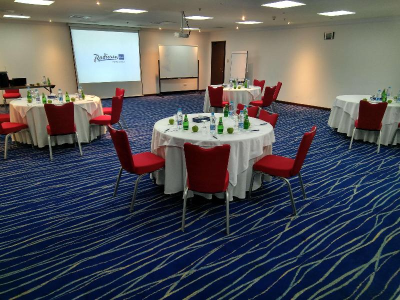 Radisson Blu Yanbu - Toplantı