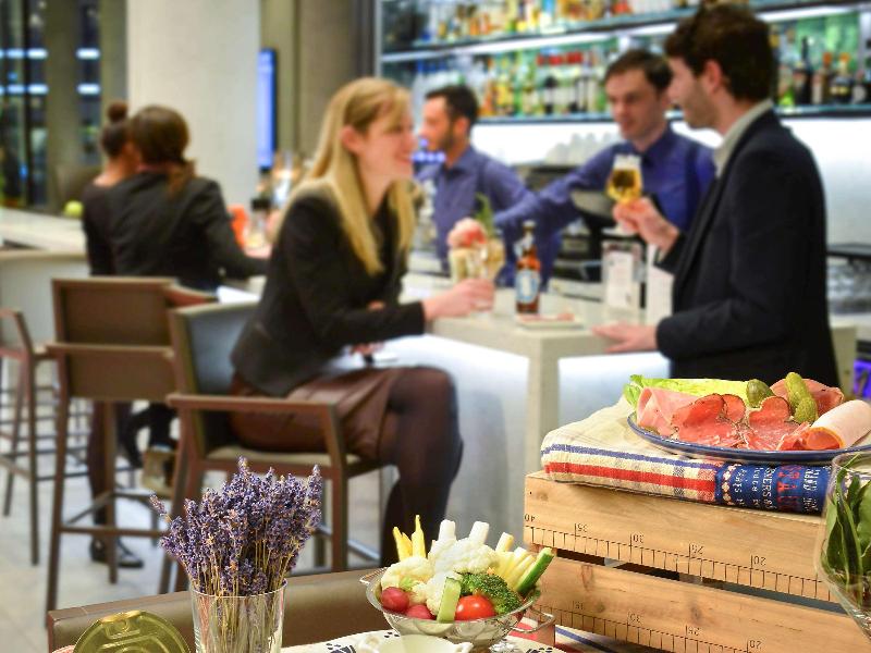 Radisson Bly CDG Airport Havaalanı - Bar