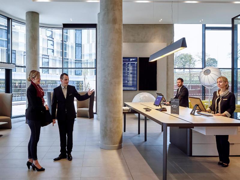 Radisson Bly CDG Airport Havaalanı - Lobi