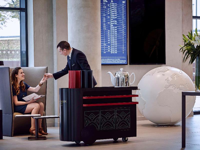 Radisson Bly CDG Airport Havaalanı - Genel