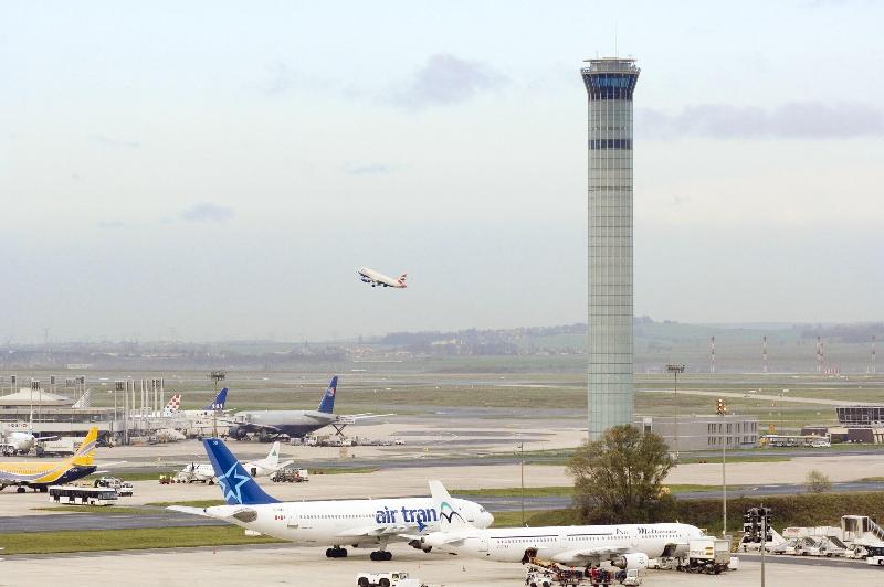 Radisson Bly CDG Airport Havaalanı - Genel