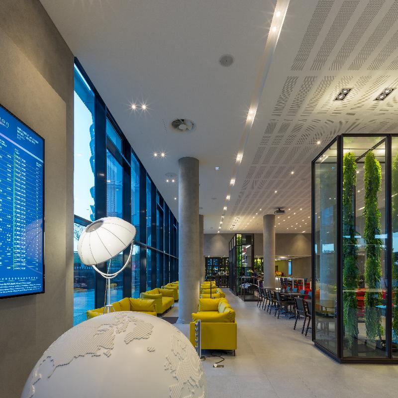 Radisson Bly CDG Airport Havaalanı - Genel