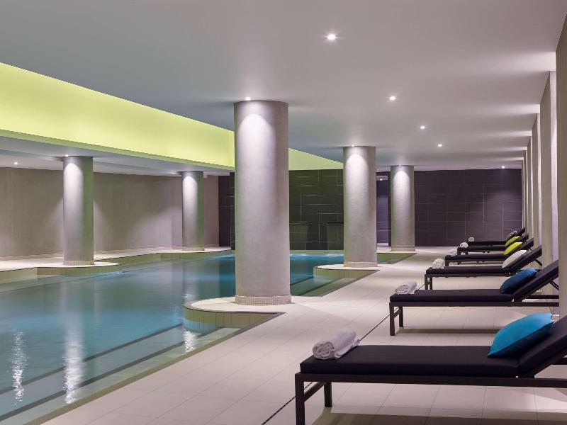 Radisson Bly CDG Airport Havaalanı - Havuz