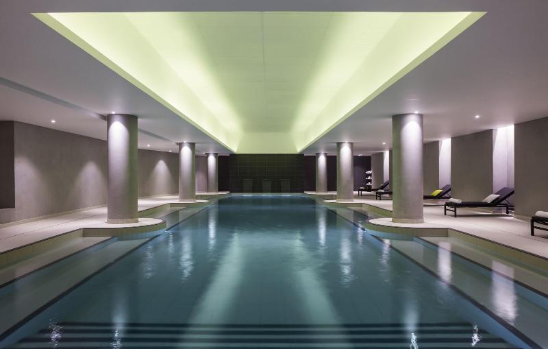 Radisson Bly CDG Airport Havaalanı - Havuz