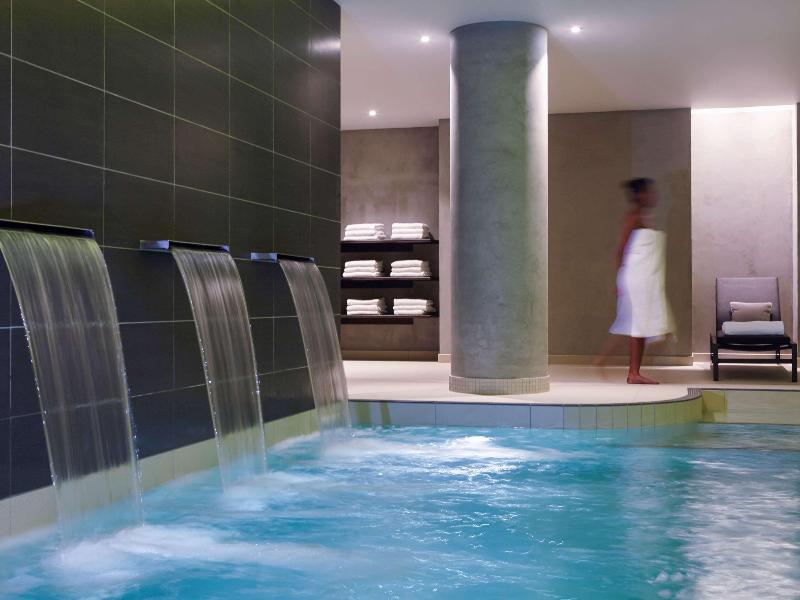Radisson Bly CDG Airport Havaalanı - Havuz