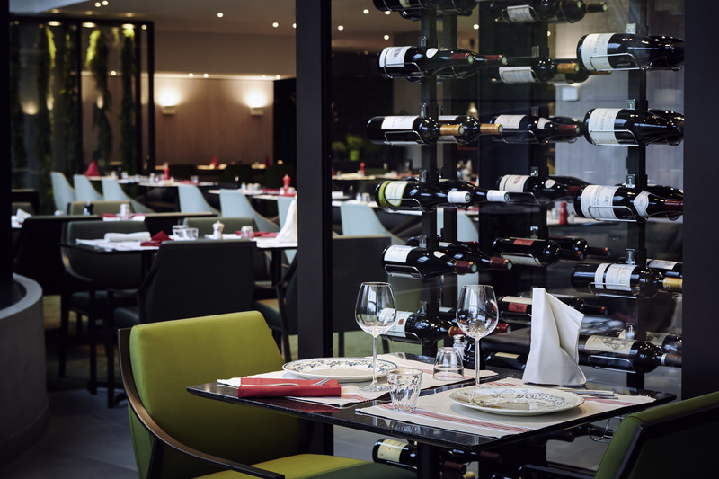Radisson Bly CDG Airport Havaalanı - Restoran