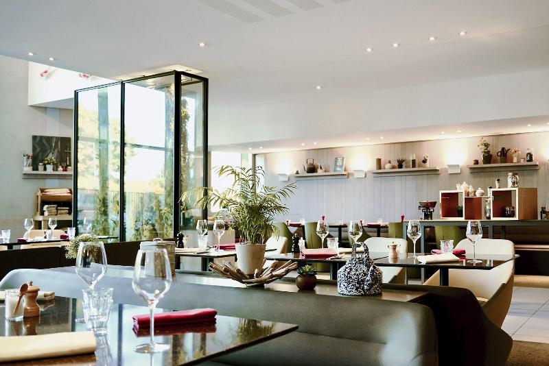 Radisson Bly CDG Airport Havaalanı - Restoran